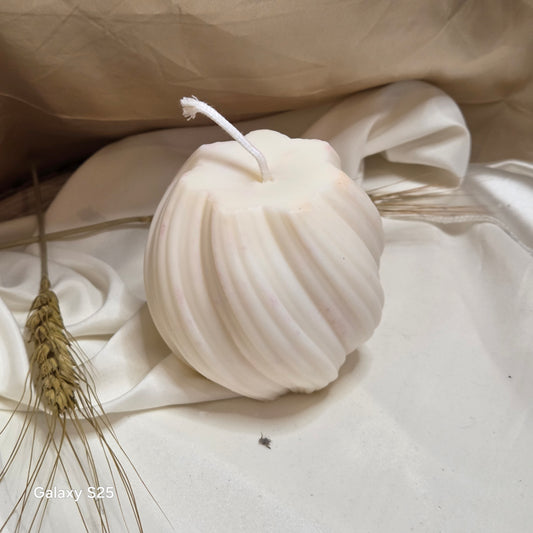 Riffelkerze Groß – Handgefertigte Kerze mit Rillenstruktur | JenniferStock Kerzenmanufaktur